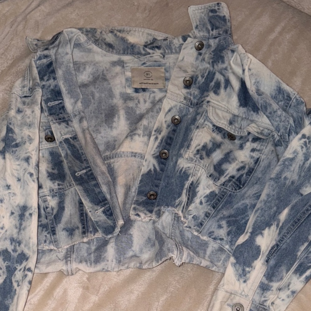 Blue Tie-Dye Cropped Denim Jacket